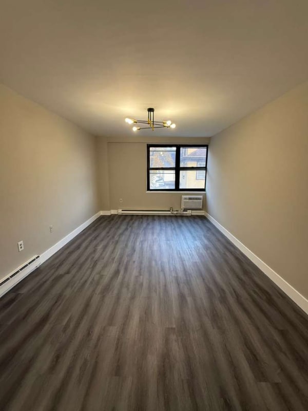 Photo - 1112 Riverside Ave. Unit 3E