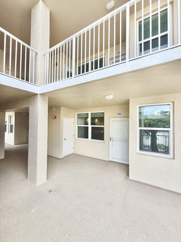 Photo - 960 Starkey Rd