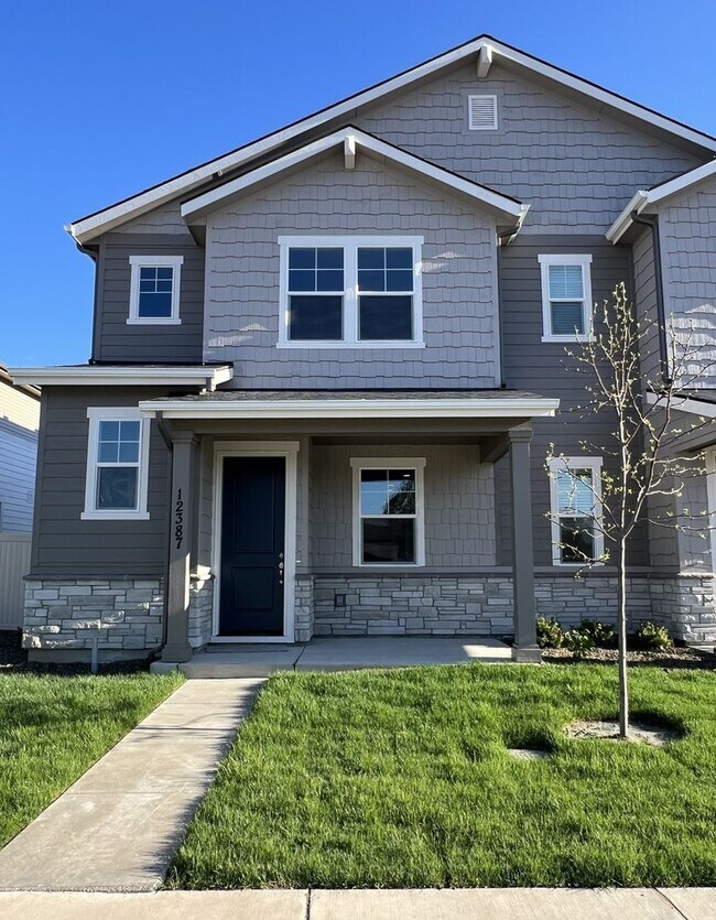 Brand new 3 bed 2.5 bath townhome in Stars... - Brand new 3 bed 2.5 bath townhome in Stars...
