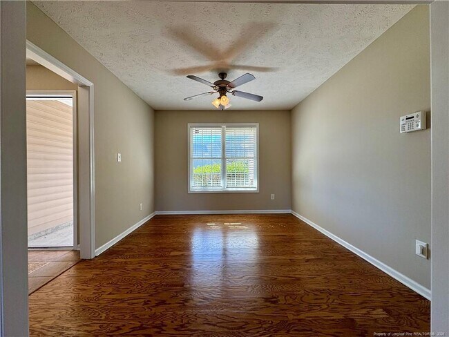 Photo - 114 Edisto Ct