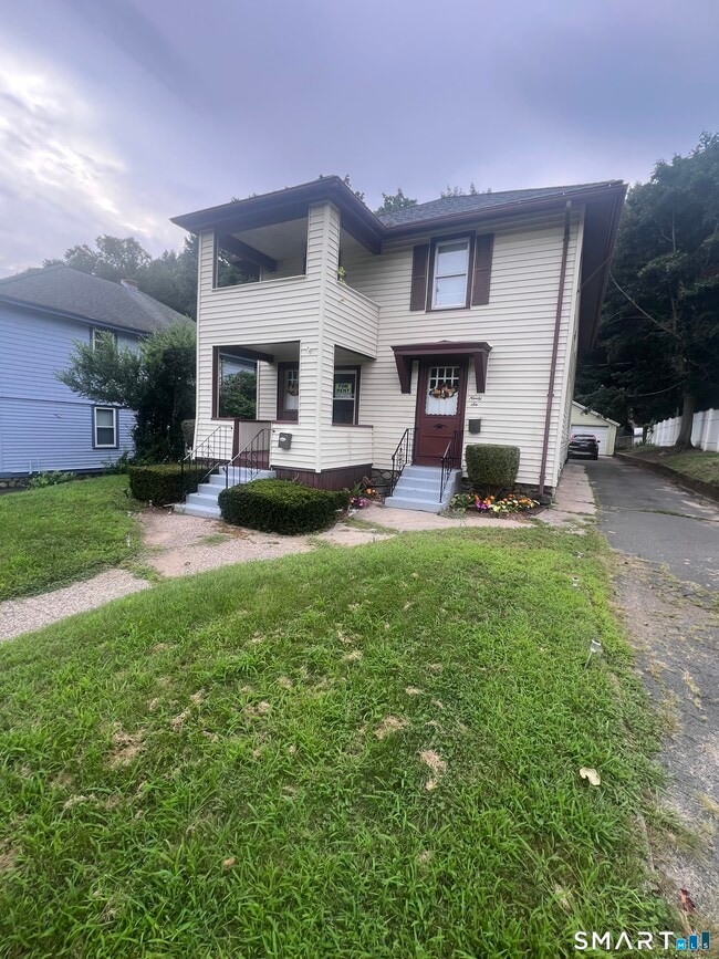 Photo - 96 Putnam St