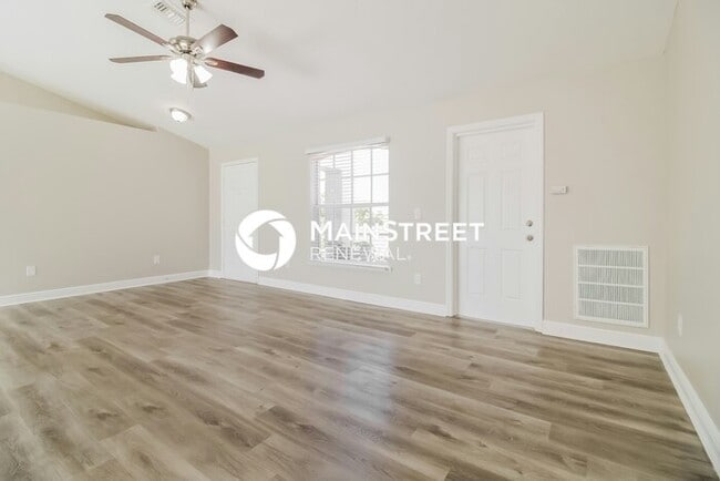 Photo - 3 Bedroom Pet-Friendly Home in Lehigh Acre...