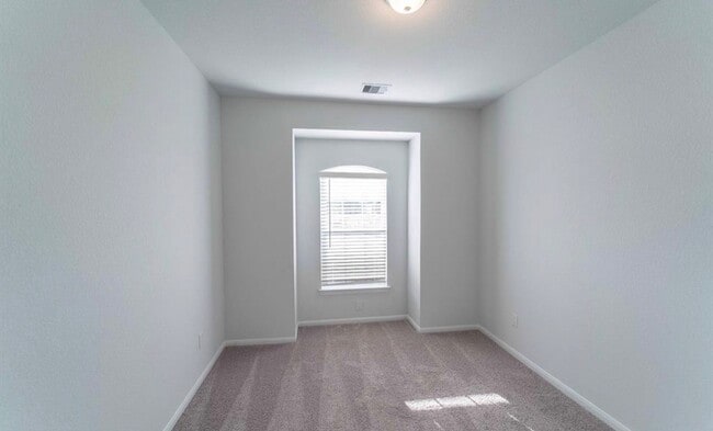 Photo - 14397 High Hl Dr