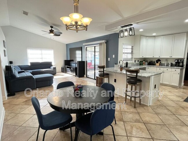 Photo - 947 Wages Way