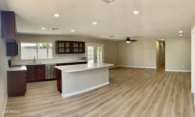 Photo - 10021 N 47th Dr