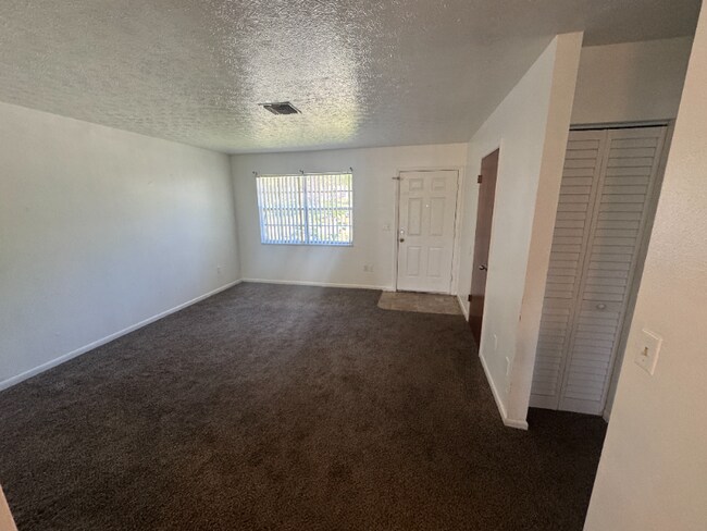 21514 Campbell Dr Unit 21514
