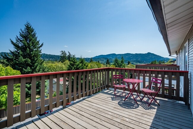 exterior - University Heights