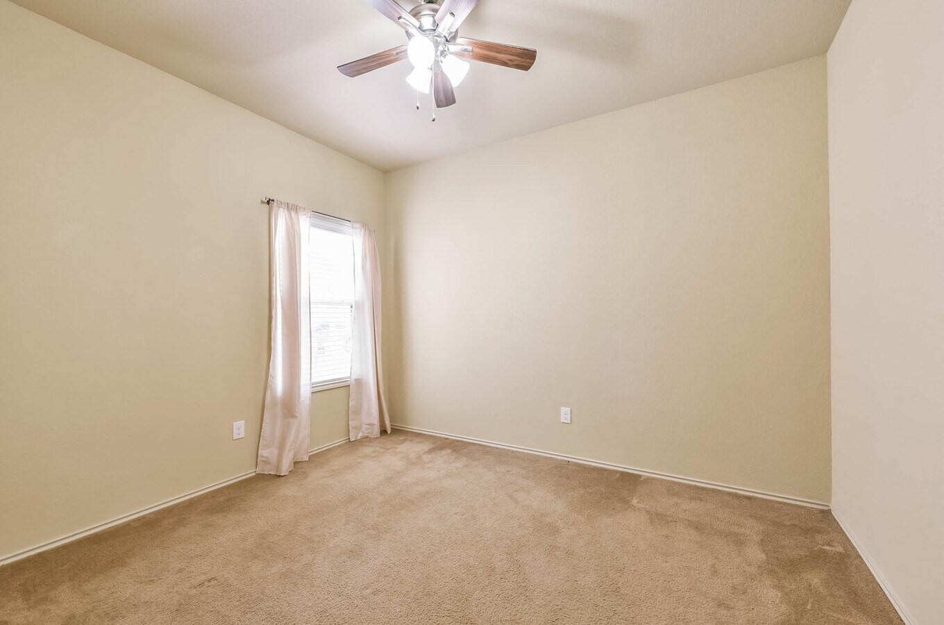 Photo - 19735 Crossfalls Ln