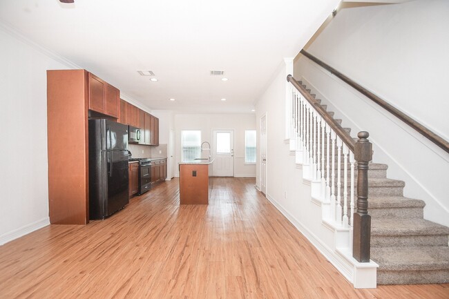 Photo - 2407 Ferguson Way Unit 1