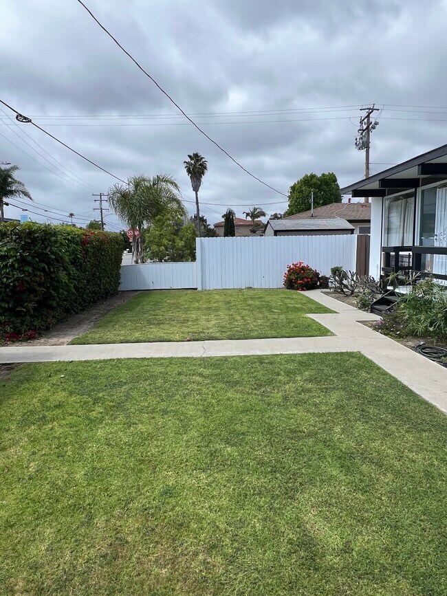 Across front yard - 1944 Maple Ave Unit B