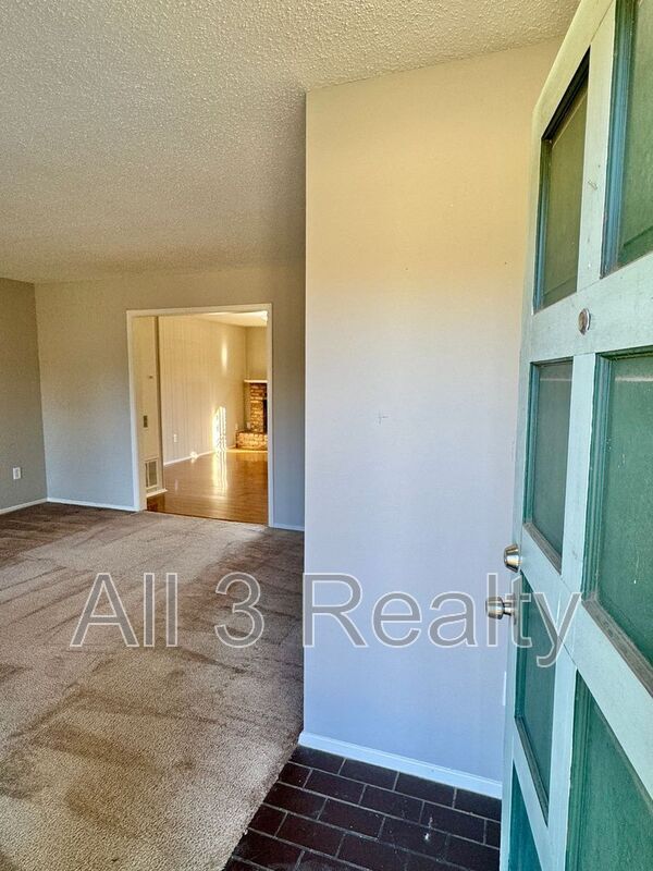 Photo - 6204 Lycoming Rd