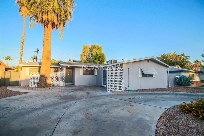 Photo - 113 Woodley St