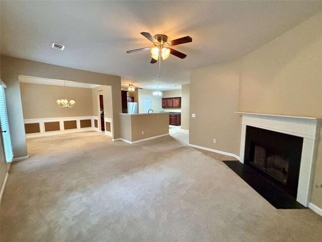 Photo - 345 Blackwood Ln