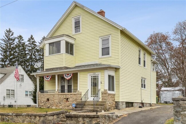 Photo - 529 Sylvan Ave Unit 2