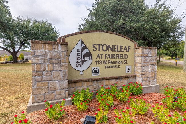 Signage - Stoneleaf at Fairfield