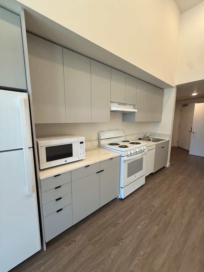 Photo - Naranja Apartments