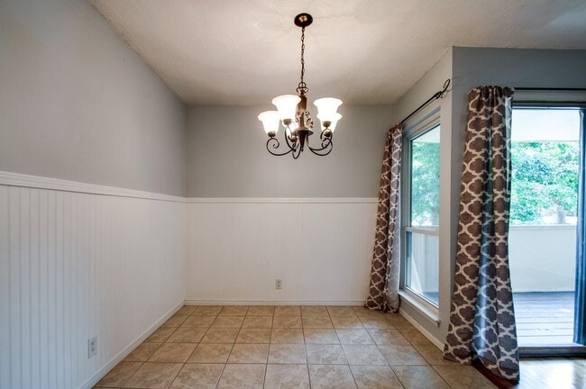 Photo - 515 Basswood Ave Unidad K104