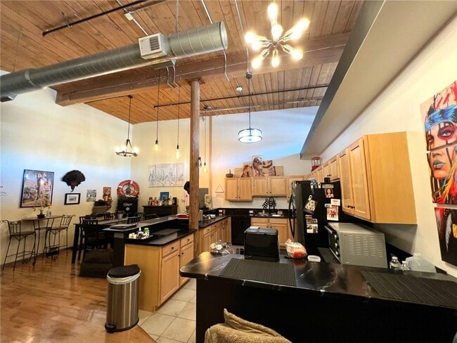 Photo - 1117 Douglas Ave Unit 303