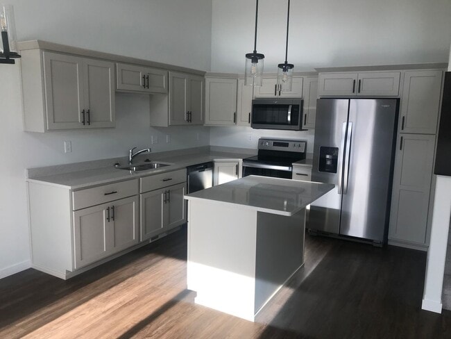 Photo - 3 Bed 3 Bath Twin Home