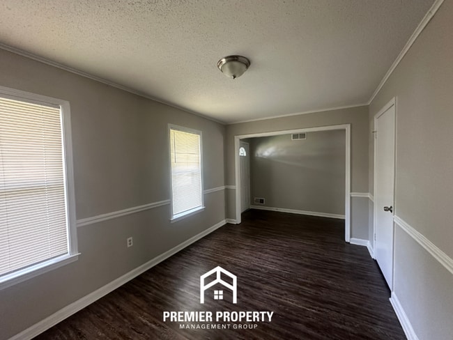 Photo - Beautiful 3BR/2BA Bartlett Cove | 1,668 Sq Ft, Brick Fireplace & Dual Dining Areas