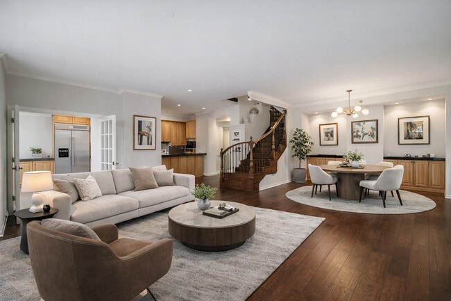 Photo - 1335 S Prairie Ave Unit 1008