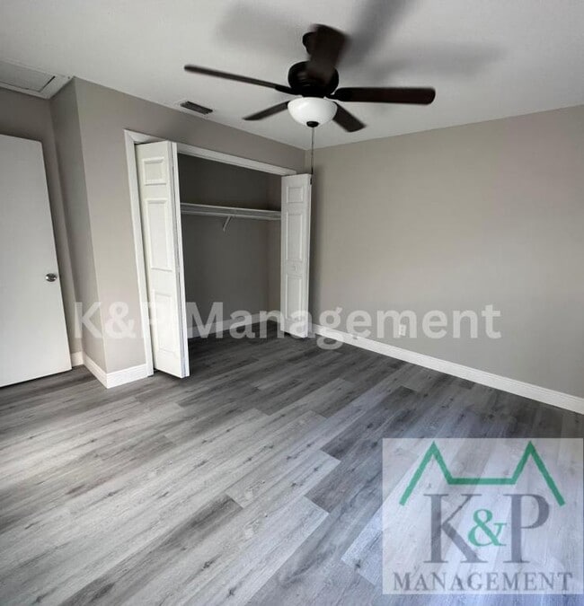 Photo - 515 Duchess Ct