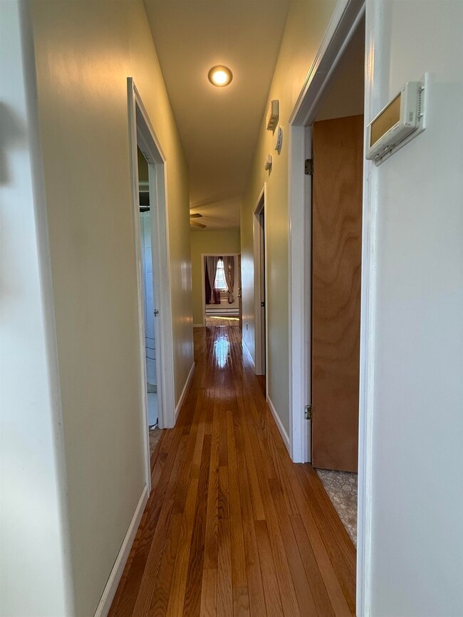 Photo - 470 Mallory Ave Unit 2