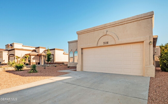 Photo - 316 De Palma Pl