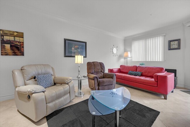 Building Photo - Meridian Luxury Condo in Resort Community ... Unit 106