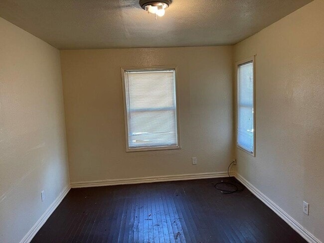 Building Photo - 409-411 Babb Drive Unit 411 Babb Drive