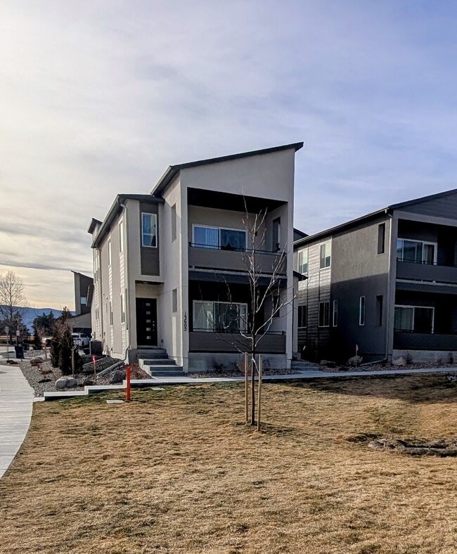 Building Photo - 13605 Frost Bitten Grv Unit 201