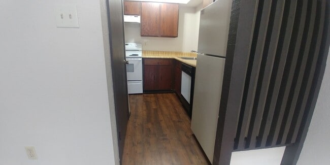 Photo - 1218 Holik Dr Unit B