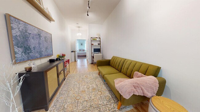 Photo - 118 Jefferson St Unit 2L