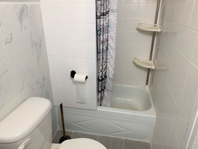 Photo - 4706 104th St Unit 3rd Floor