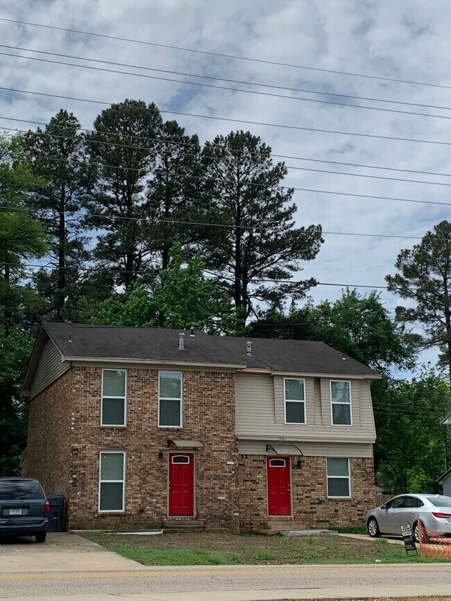 Photo - 1901 W Nettleton Ave Unidad A