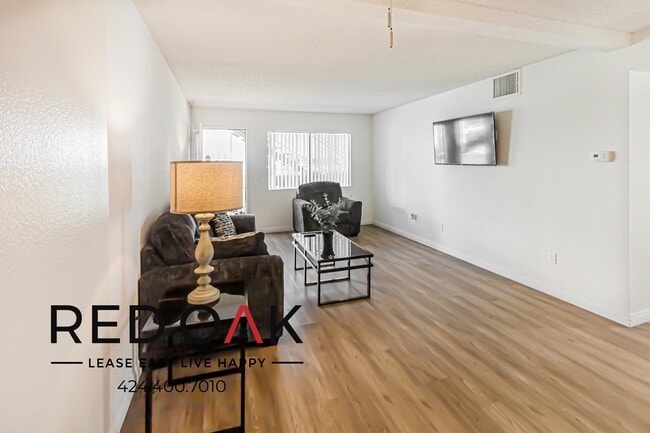 Photo - 6601 Victoria Ave Unidad 495 Rental