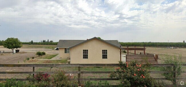 Building Photo - If You Enjoy Country Living, Take A Look A... Rental