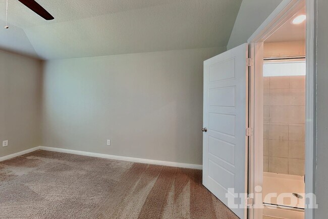 Photo - 13619 Emerson Wy