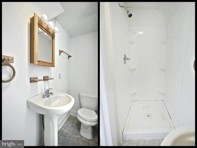 Building Photo - 504 Baltimore St Unit 3