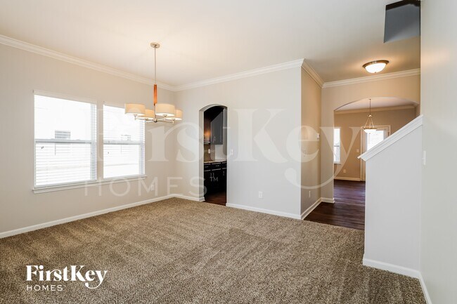 Photo - 2080 Lake Vista Drive