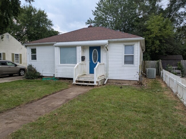 Building Photo - 127 pleasant Ave Rental