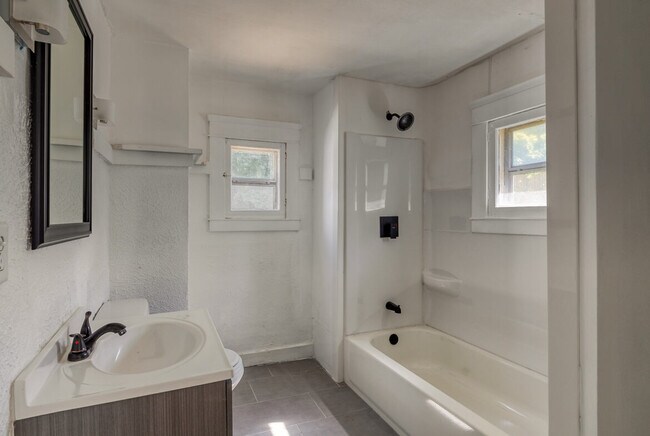 Photo - 917 S Pennsylvania Ave