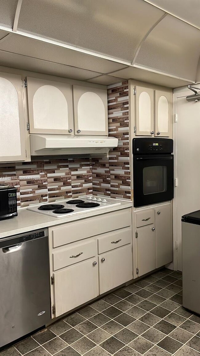 Photo - 4020 Galt Ocean Dr Unit 1407