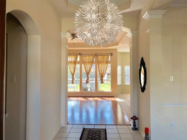 Building Photo - 13113 Sunset Cliff Ct