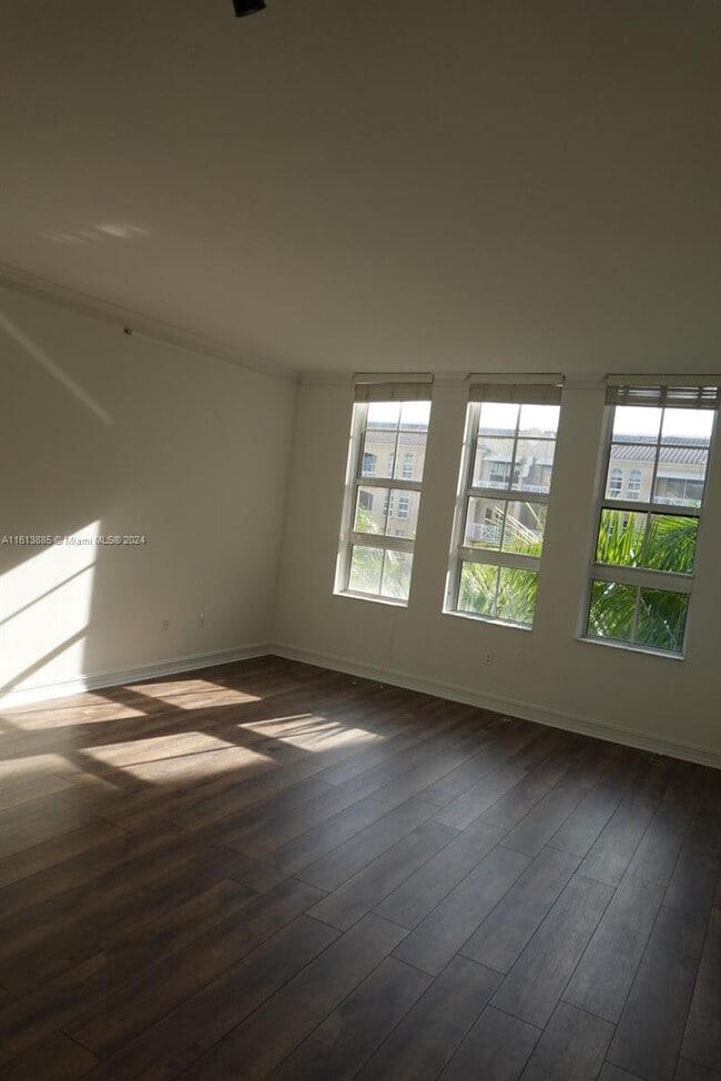 Photo - 3001 NE 185th St Unit 518