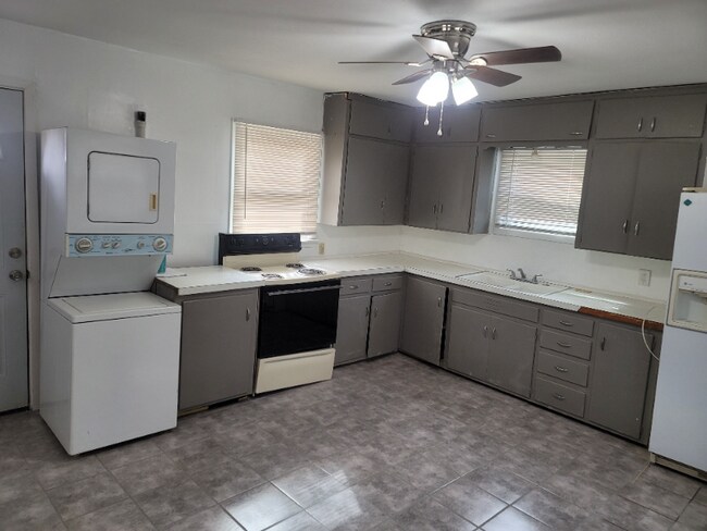Photo - 502 Fir St Unidad B