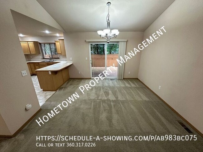 Photo - 9420 Fairhill Dr NE
