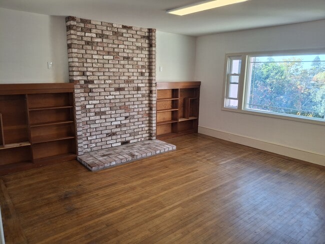 Photo - 1132 Sutter St