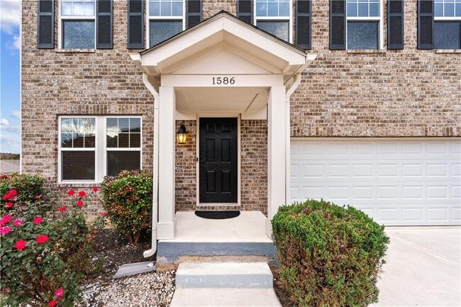 Photo - 1586 Garden View Dr