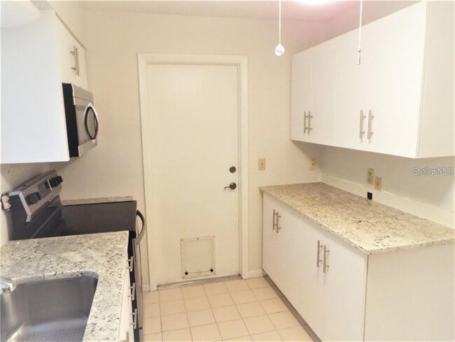 Photo - 126 18th Ave NE